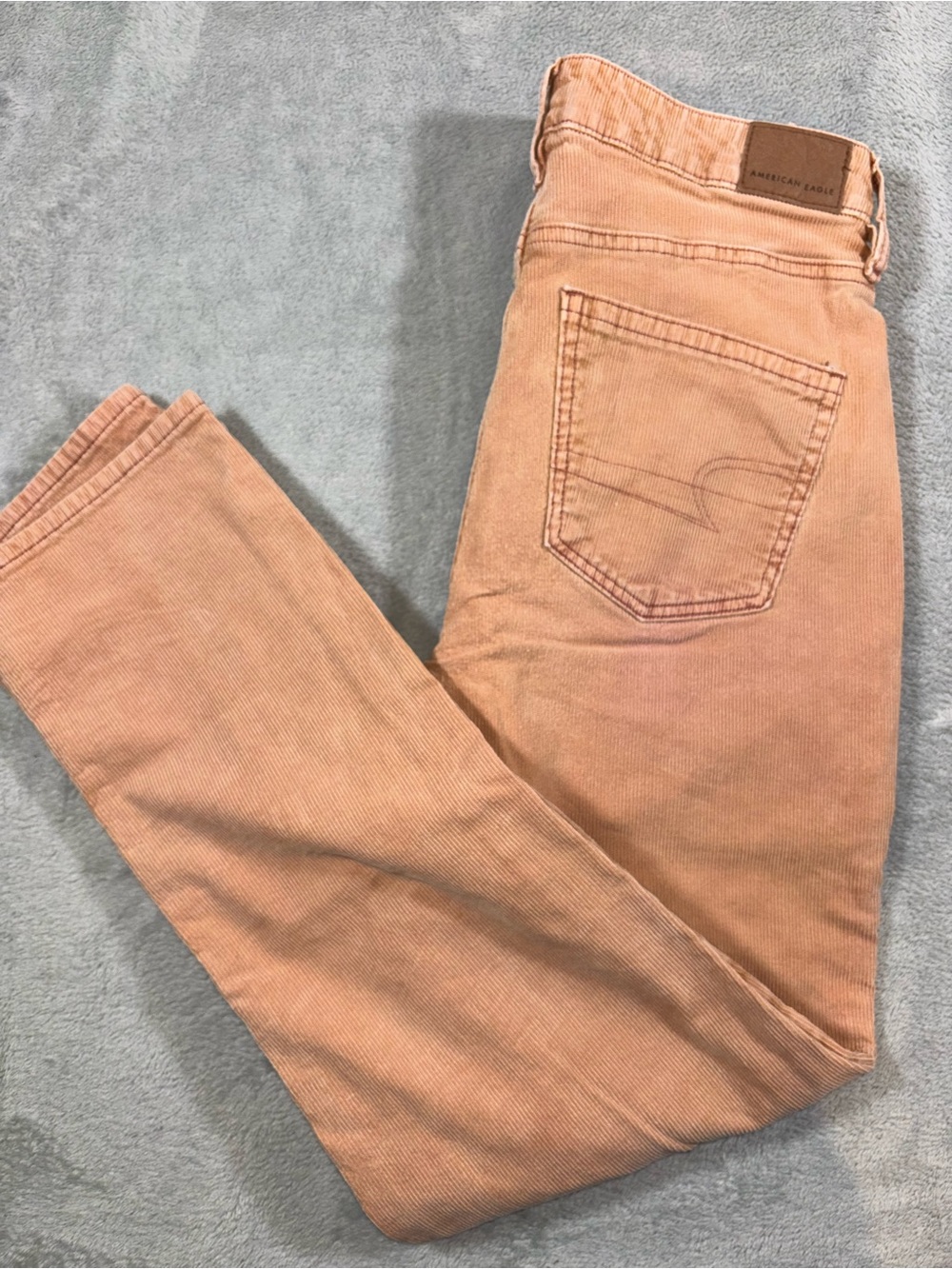 American Eagle Peach Mom Straight Jeans - Size 4